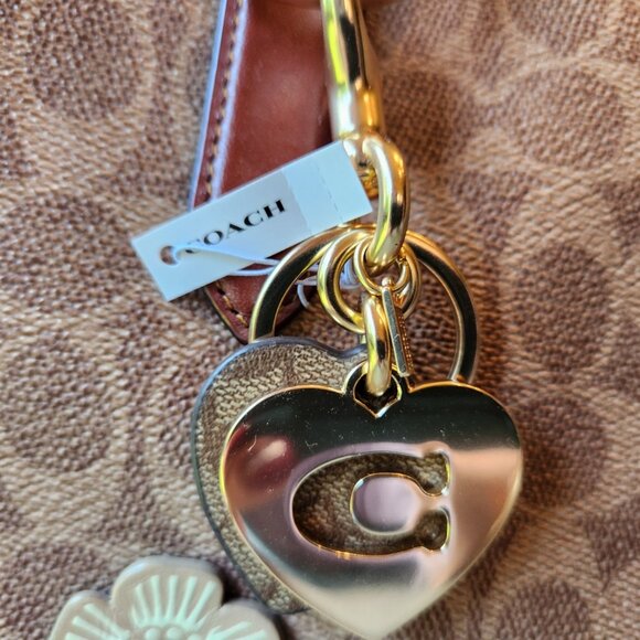 Coach Signature Heart Keychain/Bag Charm Gold Khaki NWT - Picture 5 of 9